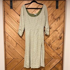 Abercrombie Sage Green Floral Scoop-Neck Midi Dress With Slit Medium